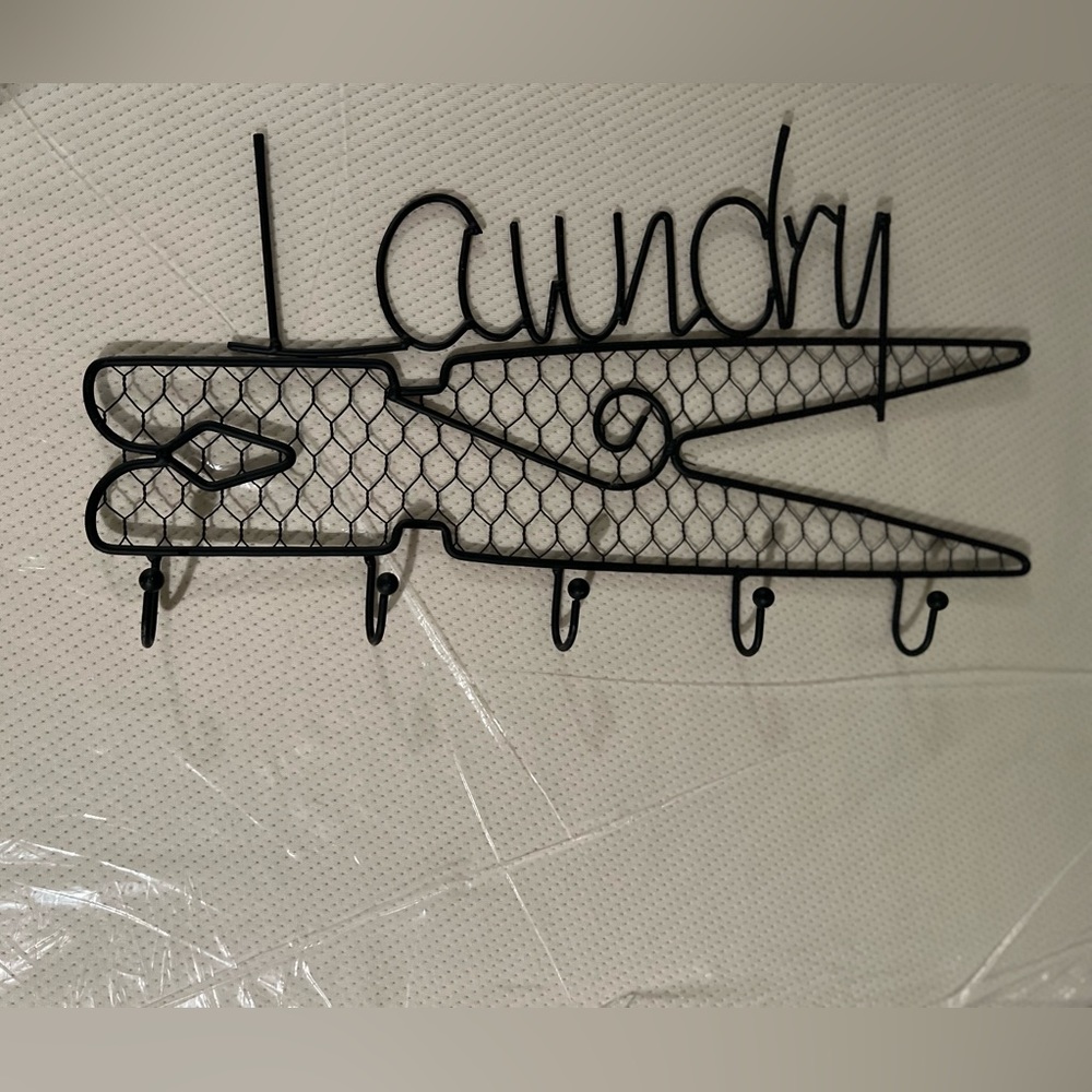 Laundry sign